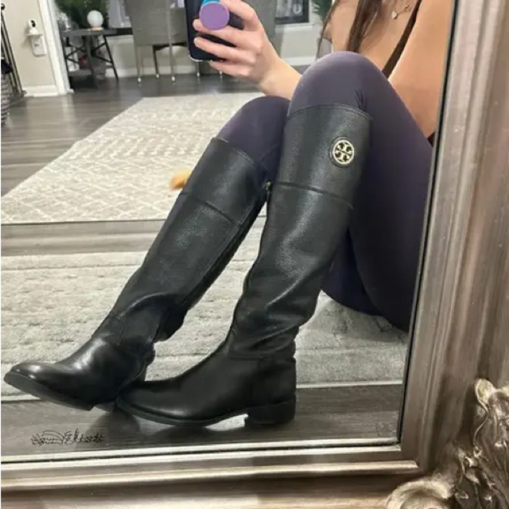 Tory Burch Junction Black Pebbled Leather Tall Riding Boots Gold Logo Size 7 - Picture 3 of 13